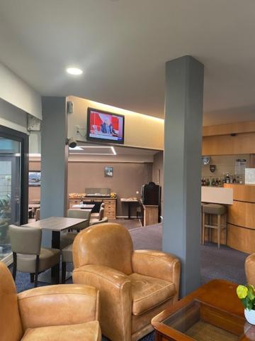 Hotel Dupleix - Hyper Centre - Parking Et Garage Gratuit Quimper Eksteriør bilde